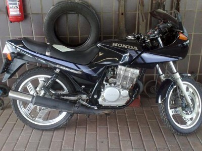 CBX 125 F.jpg